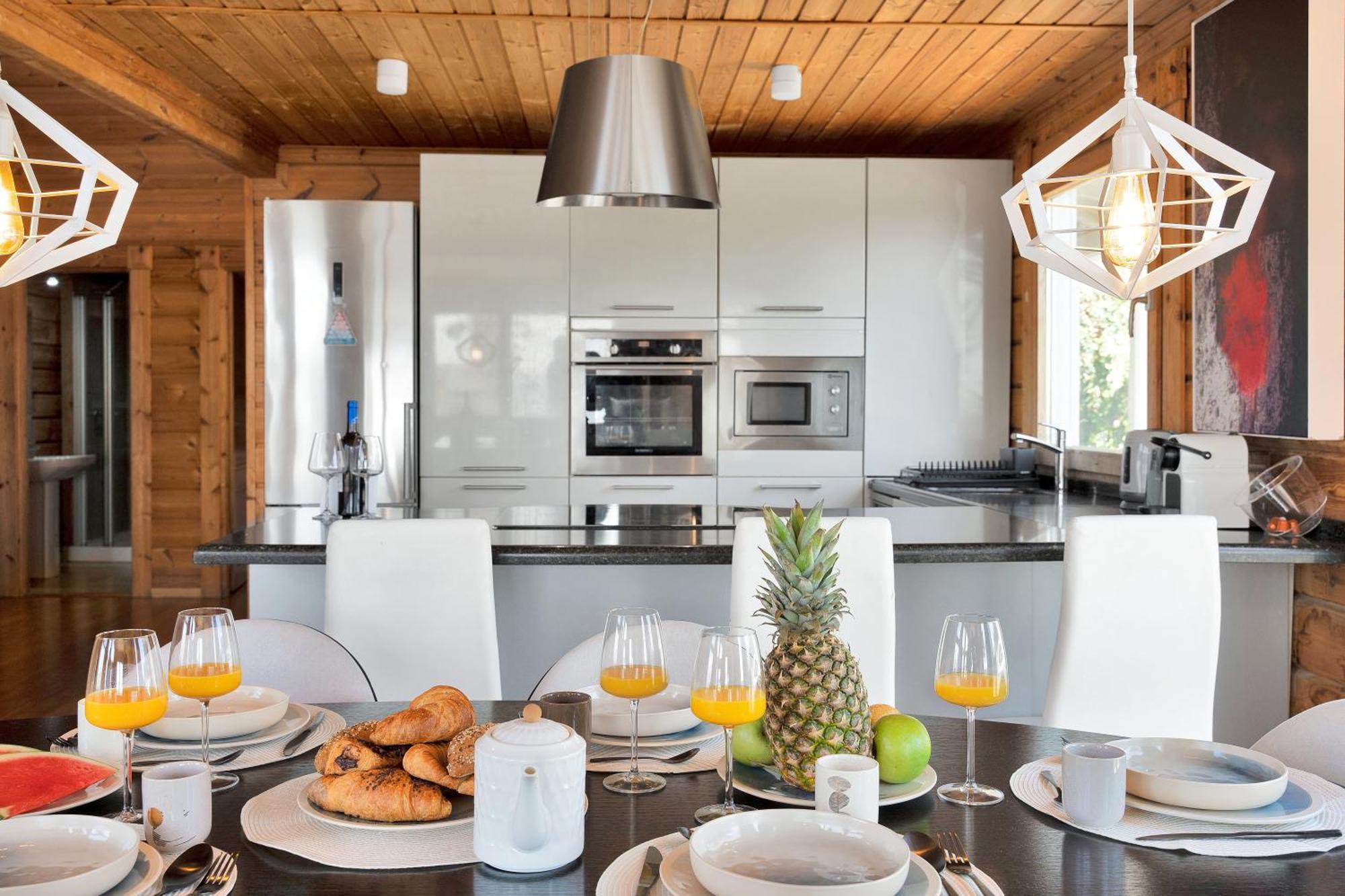 Increible Villa De Madera Con Vistas Al Mar อัลเฮซิราส ภายนอก รูปภาพ