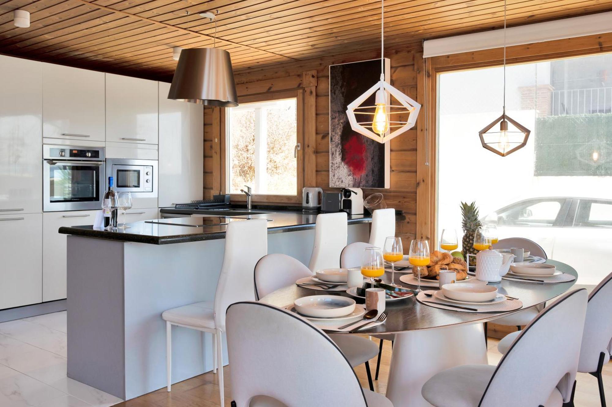 Increible Villa De Madera Con Vistas Al Mar อัลเฮซิราส ภายนอก รูปภาพ
