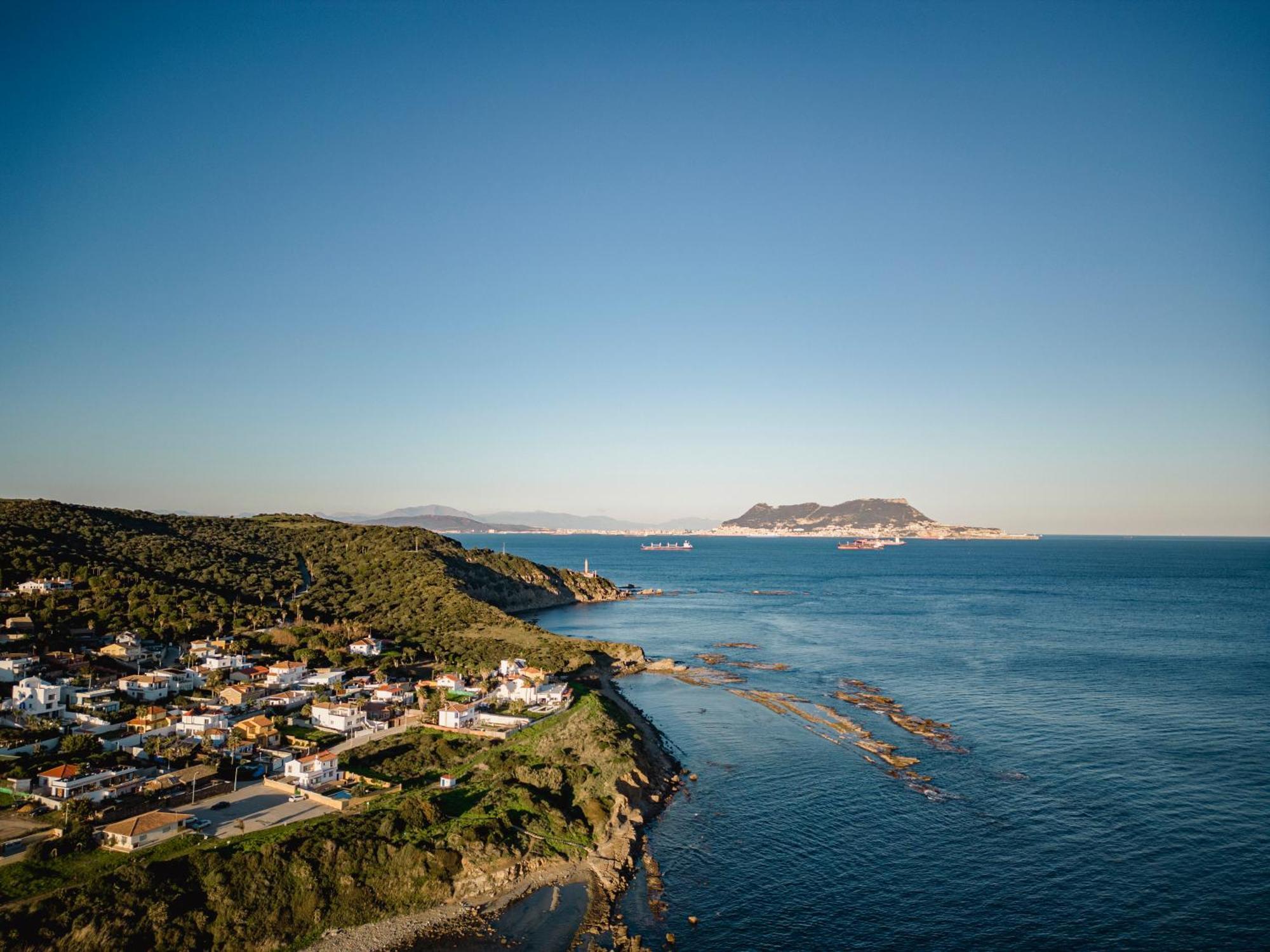Increible Villa De Madera Con Vistas Al Mar อัลเฮซิราส ภายนอก รูปภาพ